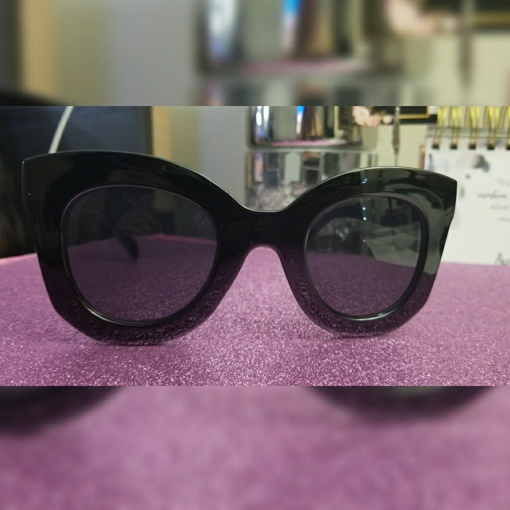 Black Cat Eye Sun Glasses  😎 - Picture 2 of 6
